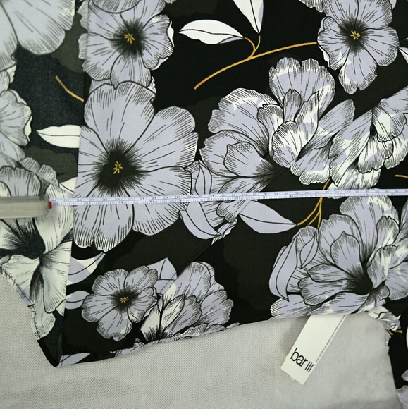 Final price Macy's wrap around style floral Top - Picture 3 of 6